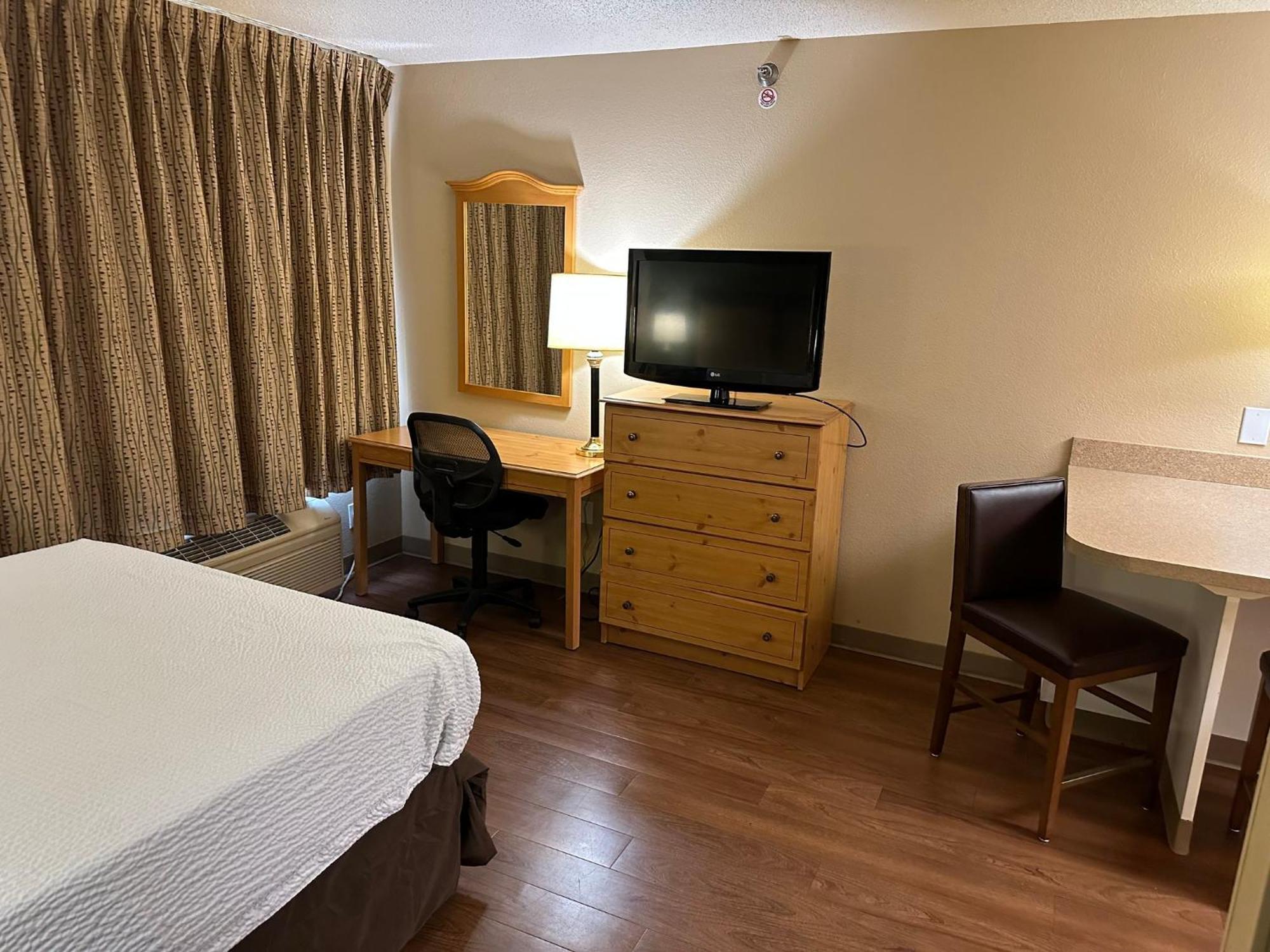 Red Roof Inn Southfield Bagian luar foto