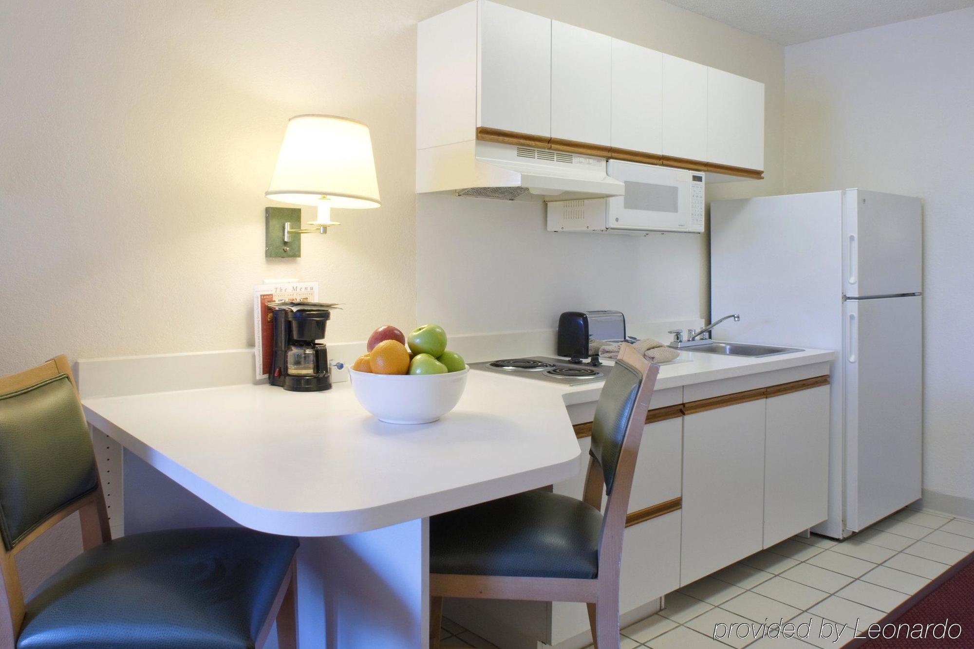 Red Roof Inn Southfield Bagian luar foto
